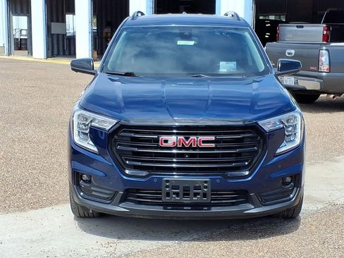 Certified 2023 GMC Terrain SLT w/ Tech Package FWD image 7