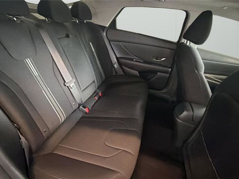 Used 2021 Hyundai Elantra SEL w/ Convenience + Premium Package FWD image 13