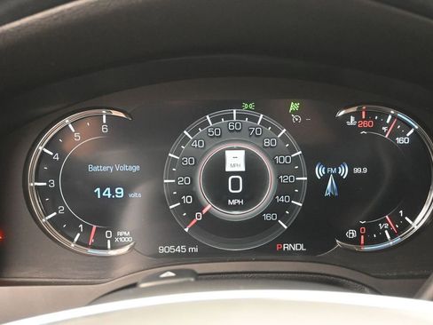 Used 2018 Cadillac Escalade Premium Luxury AWD/4WD image 11