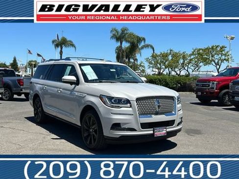 Used 2023 Lincoln Navigator L Reserve AWD/4WD image 1