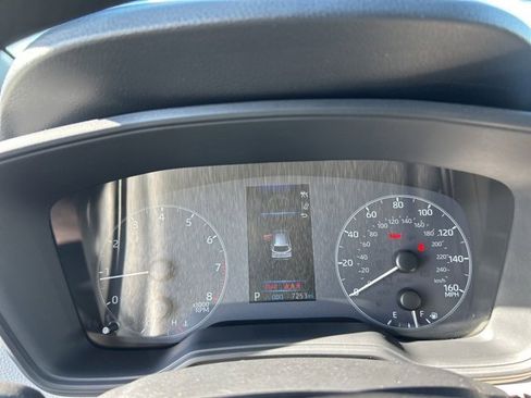 Used 2024 Toyota Corolla Cross L image 20