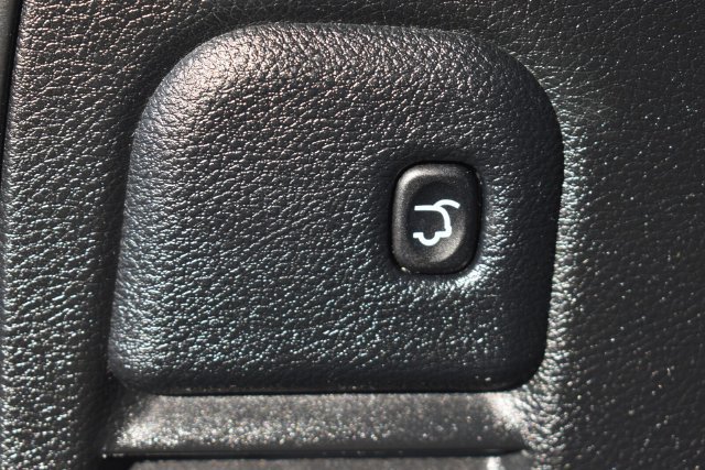 Used 2020 Jeep Grand Cherokee Altitude AWD/4WD image 18
