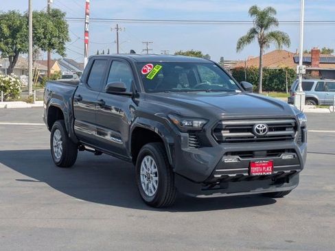 Used 2024 Toyota Tacoma SR5 image 3