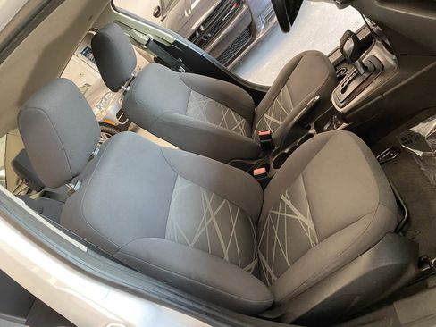 Used 2015 Ford Fiesta S image 19