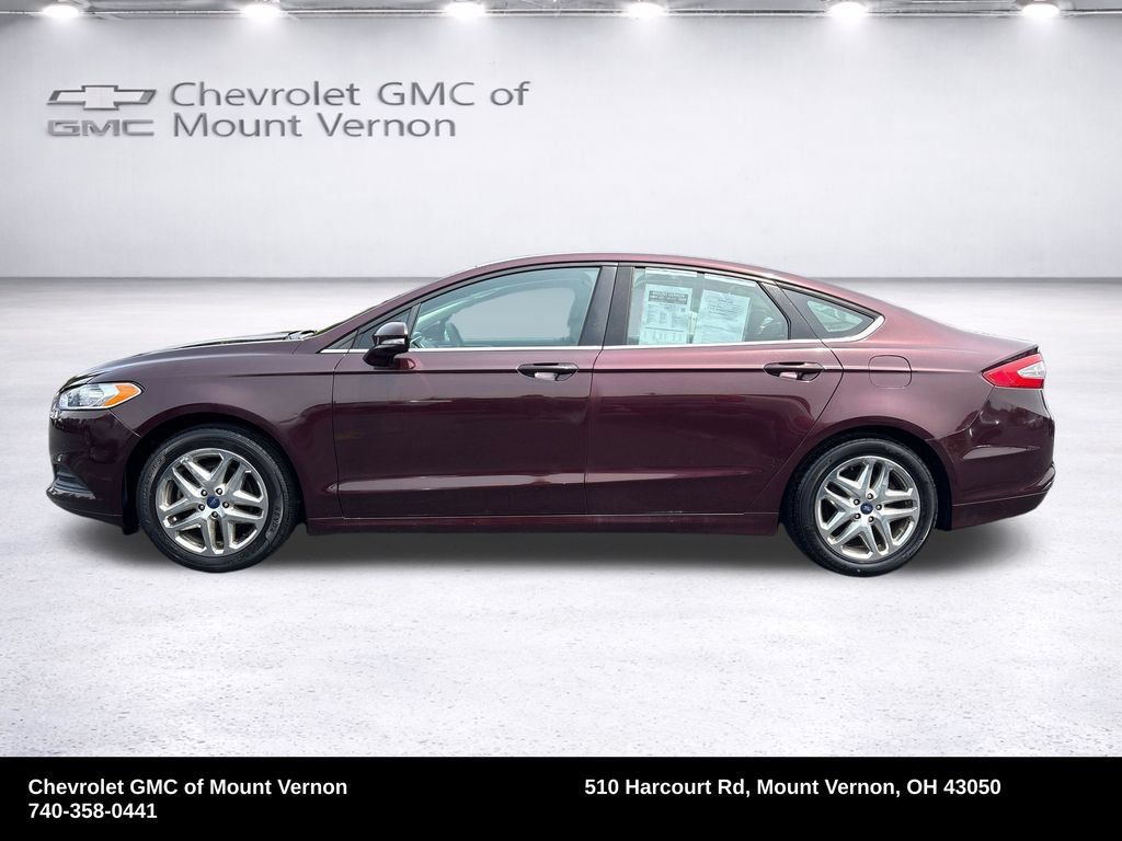 Used 2013 Ford Fusion SE FWD image 2