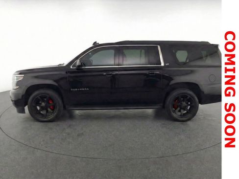 Used 2018 Chevrolet Suburban LT image 8