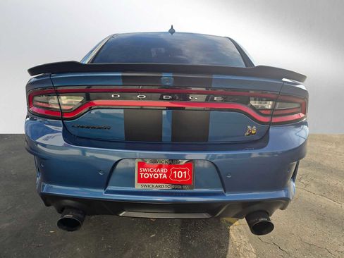 Used 2022 Dodge Charger Scat Pack image 4