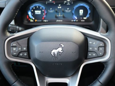 New 2025 Ford Bronco Outer Banks image 10