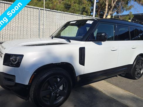 Used 2022 Land Rover Defender 110 X-Dynamic HSE image 3