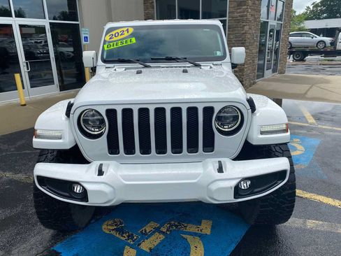 Used 2021 Jeep Wrangler Unlimited Sahara AWD/4WD image 12