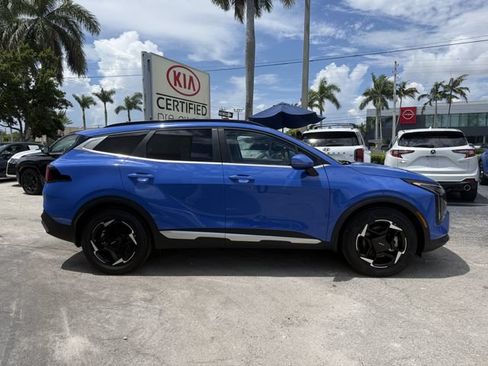 Used 2026 Kia Sportage EX w/ EX Panorama Roof Package FWD image 1