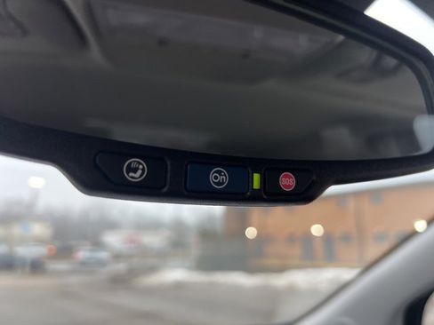 Used 2018 Chevrolet Trax LT w/ LT Convenience Package image 17