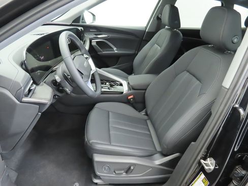 Used 2025 Audi Q5 Premium Plus w/ Premium Plus image 20