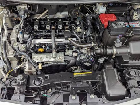 Used 2025 Nissan Versa SV FWD image 30
