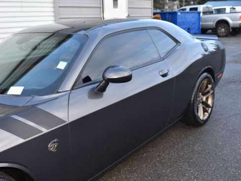 Used 2023 Dodge Challenger SRT Hellcat w/ Driver Convenience Group image 4