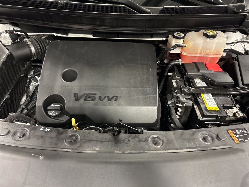 Used 2023 Buick Enclave Essence FWD image 27