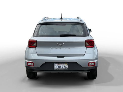 Certified 2023 Hyundai Venue SEL image 4