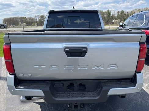 New 2026 Toyota Tacoma SR5 AWD/4WD image 7