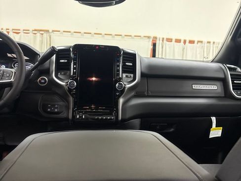 New 2026 RAM 2500 Big Horn AWD/4WD image 19