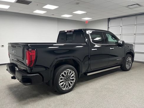 Used 2026 GMC Sierra 1500 Denali Ultimate AWD/4WD image 11