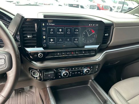 Used 2025 GMC Sierra 2500 SLT w/ Texas SLT Premium Package AWD/4WD image 22
