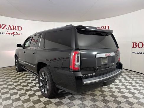 Used 2018 GMC Yukon XL Denali w/ Denali Ultimate Package AWD/4WD image 6