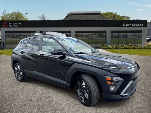 Used 2024 Hyundai Kona SEL FWD image 7