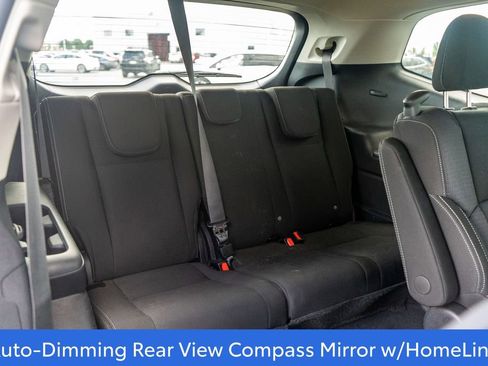 Used 2024 Subaru Ascent Premium w/ Convenience Package image 14