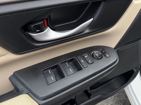 Used 2018 Honda CR-V LX image 15