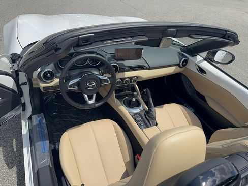 New 2026 MAZDA MX-5 Miata Grand Touring w/ Appearance Package RWD image 10