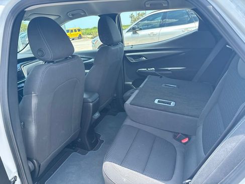 Used 2023 Chevrolet Bolt EUV LT w/ Driver Confidence Package FWD image 4
