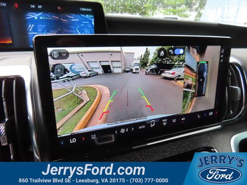 Used 2025 Ford Expedition Tremor AWD/4WD image 21