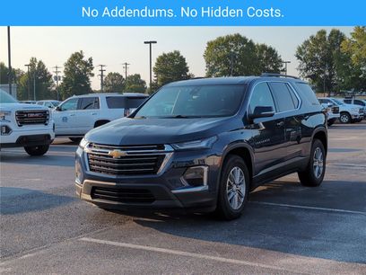 Used 2023 Chevrolet Traverse LT