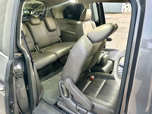 Used 2013 Honda Odyssey EX-L image 16