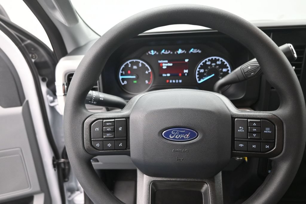 New 2027 Ford F250 XL w/ Tremor Off-Road Package AWD/4WD image 3