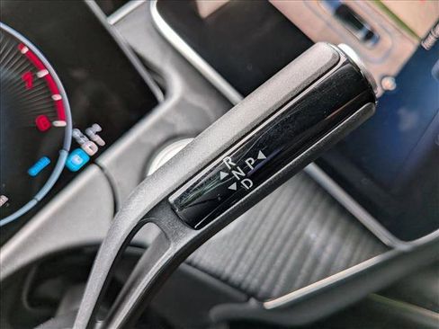 Used 2025 Mercedes-Benz E 350 Sedan image 16