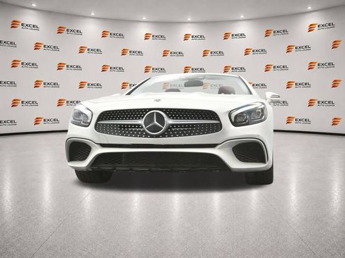 Used 2018 Mercedes-Benz SL 550 image 40