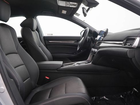 Used 2022 Honda Accord Sport image 8