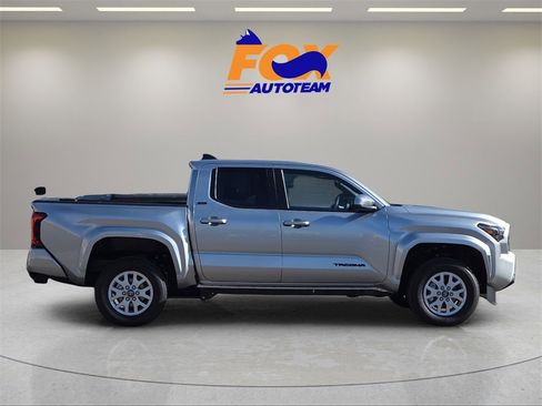 New 2026 Toyota Tacoma SR5 image 5