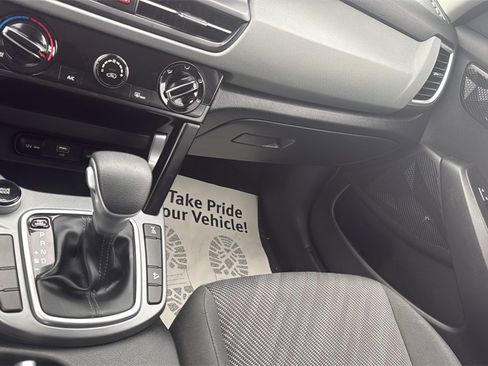 Used 2024 Kia Seltos LX image 23