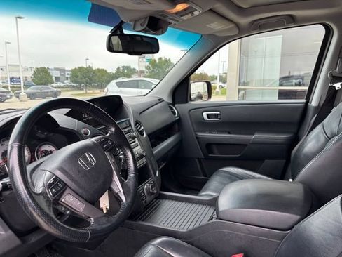 Used 2014 Honda Pilot Touring image 9