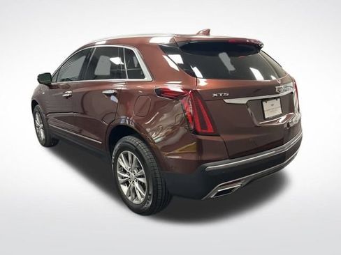 Certified 2022 Cadillac XT5 Premium Luxury w/ Technology Package image 3