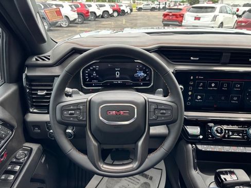 Used 2025 GMC Sierra 1500 AT4 w/ AT4 Premium Package AWD/4WD image 19