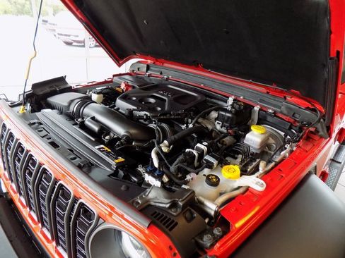 Certified 2024 Jeep Wrangler Sport S image 34