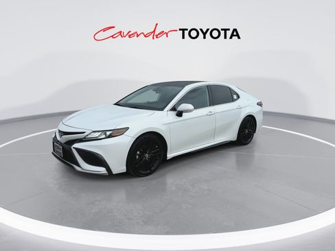 Certified 2021 Toyota Camry XSE FWD image 4