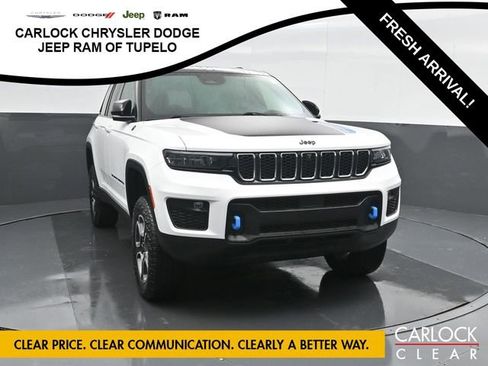 Used 2022 Jeep Grand Cherokee Trailhawk image 6