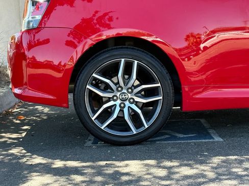 Used 2014 Scion tC FWD image 24