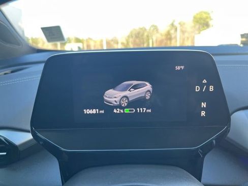 Certified 2025 Volkswagen ID.4 Pro image 20