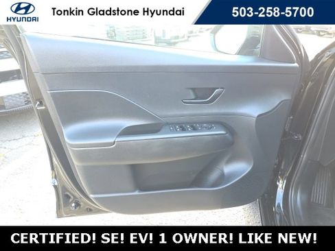Certified 2024 Hyundai Kona SE image 8