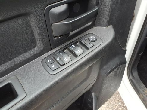 Used 2014 RAM 1500 Express image 17
